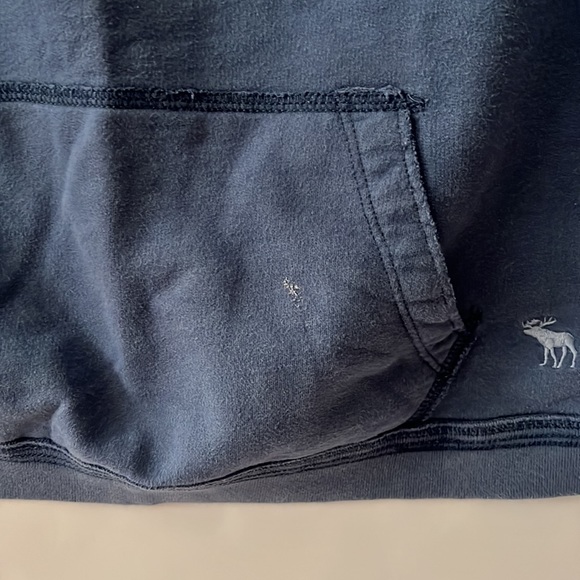 Abercrombie off shoulder sweatshirt small - Picture 2 of 6